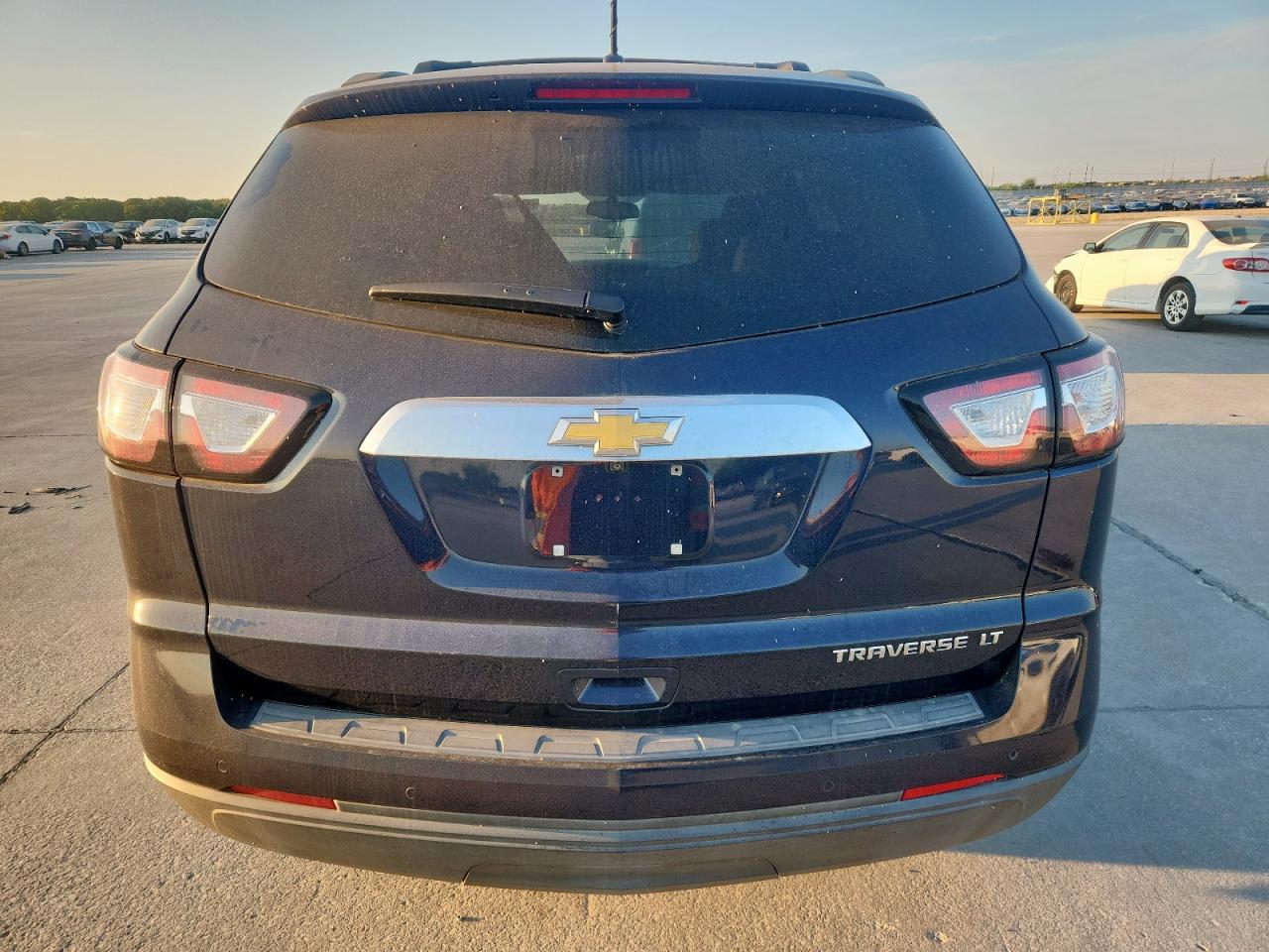 2015 Chevrolet Traverse Lt VIN: 1GNKRGKD1FJ311972 Lot: 82023105