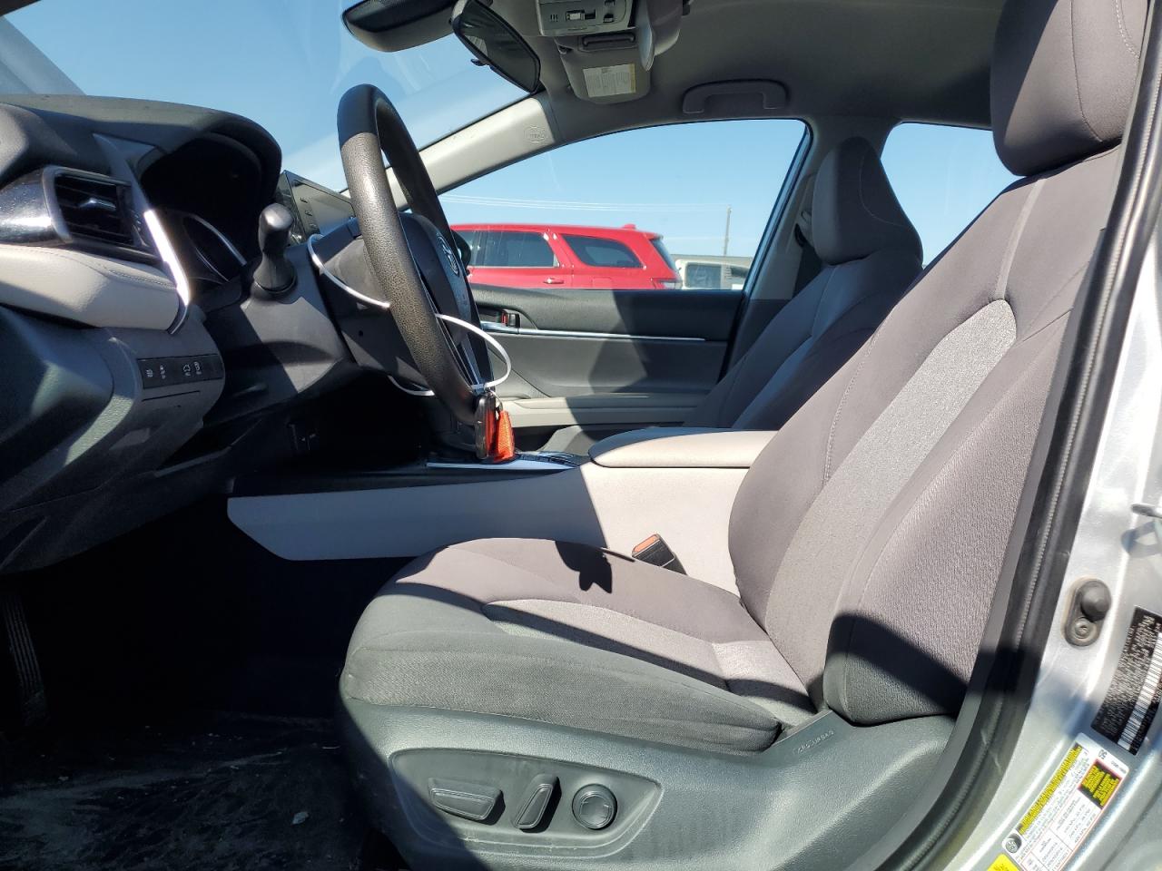 2021 Toyota Camry Le VIN: 4T1C31AK1MU021816 Lot: 82125225