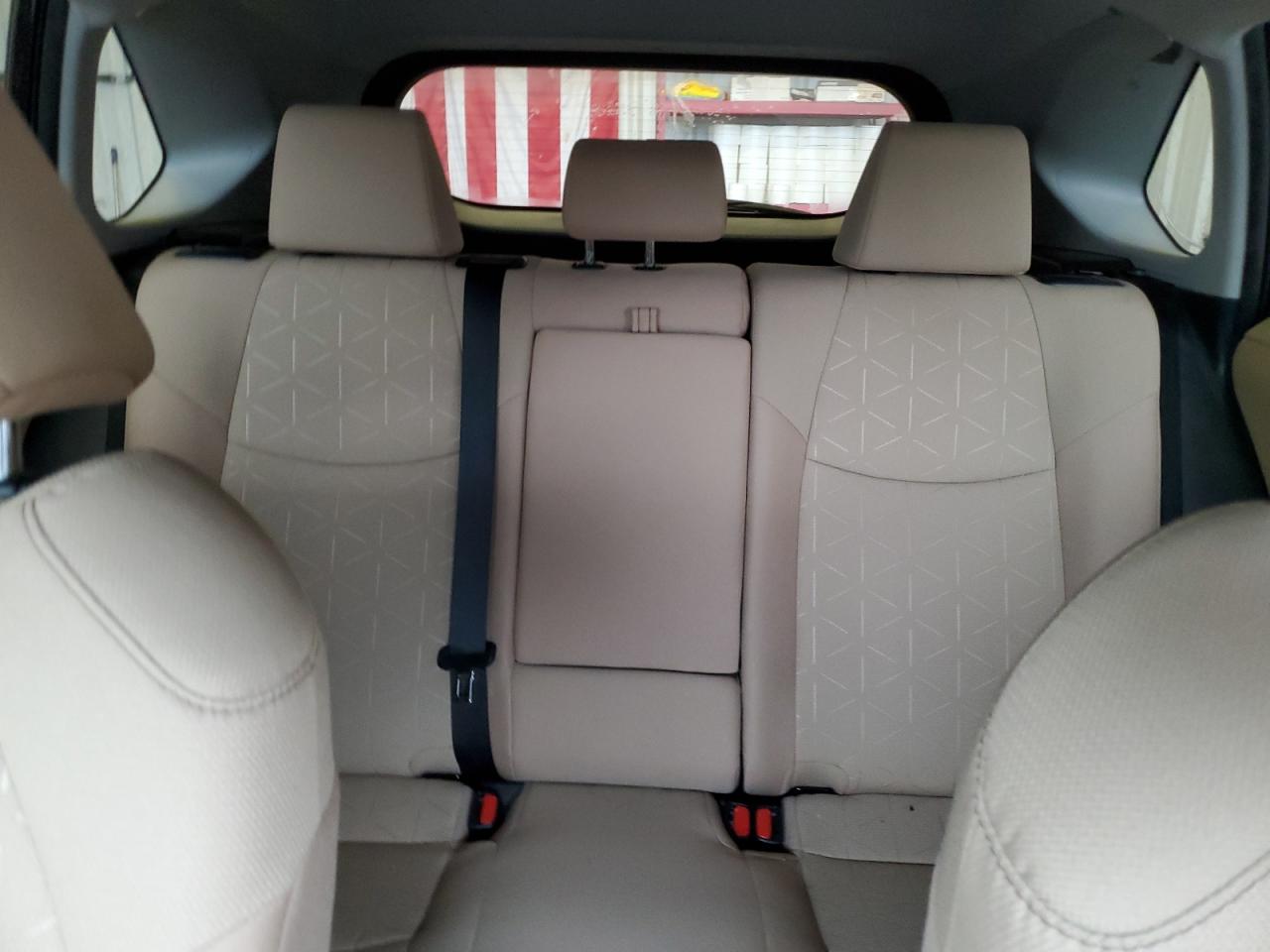 2022 Toyota Rav4 Xle VIN: 2T3W1RFV4NC186581 Lot: 81771795