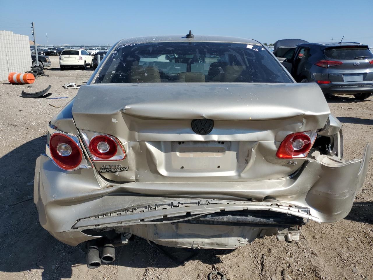 2007 Volkswagen Jetta VIN: 3VWRF71K17M065412 Lot: 80618565