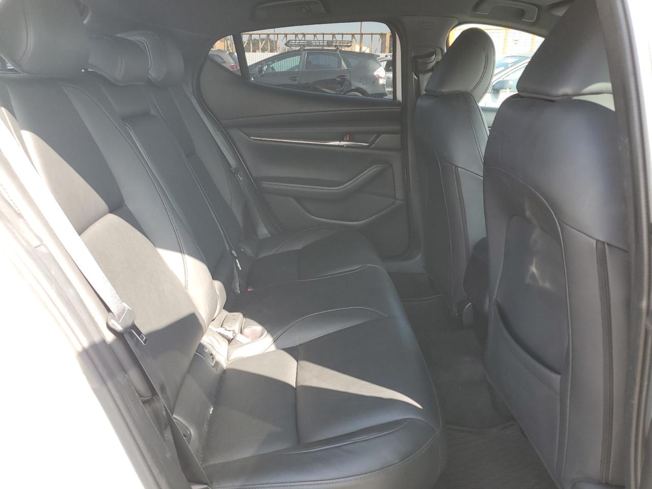 2024 Mazda 3 Preferred VIN: JM1BPALMXR1656562 Lot: 84042535