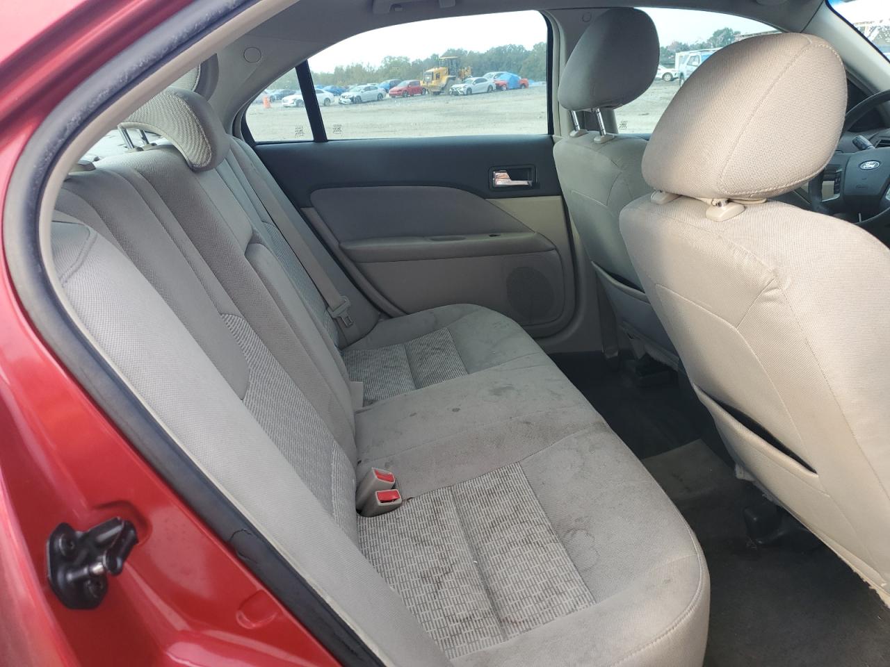 2011 Ford Fusion Se VIN: 3FAHP0HA0BR102869 Lot: 81606505