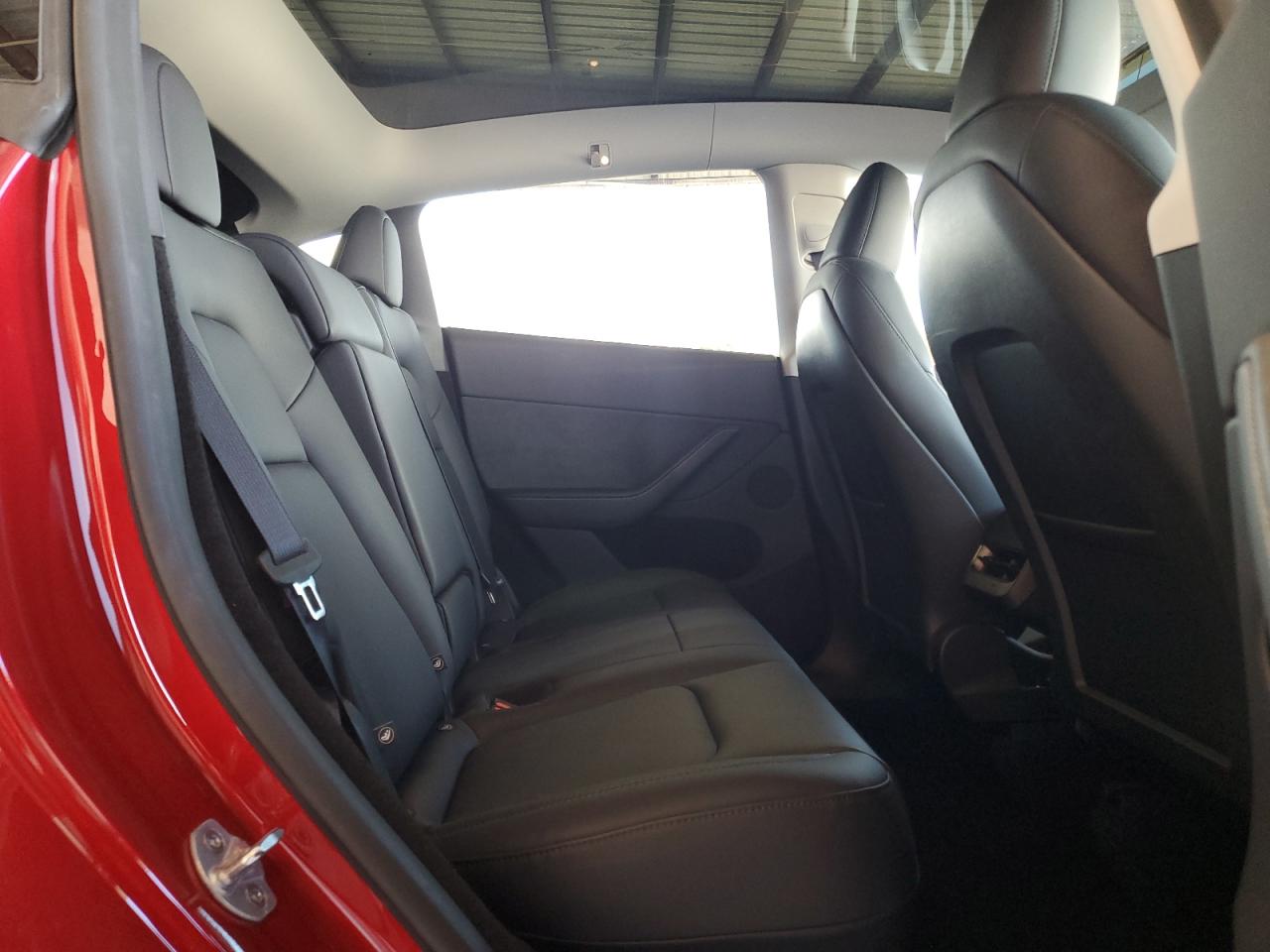 2024 Tesla Model Y VIN: 7SAYGDEE9RA326341 Lot: 84006755