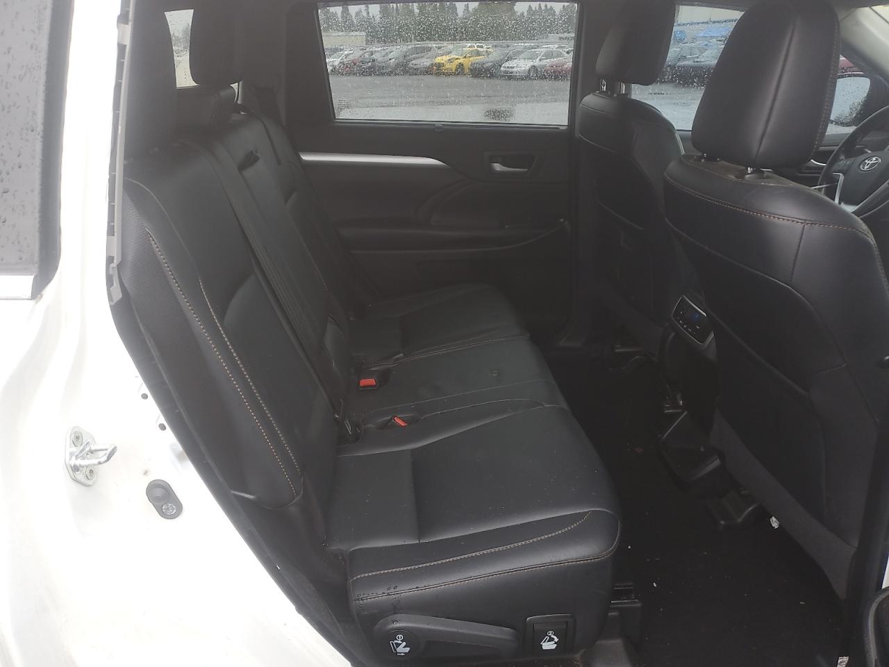 2018 Toyota Highlander Hybrid VIN: 5TDJGRFH1JS045884 Lot: 84020105