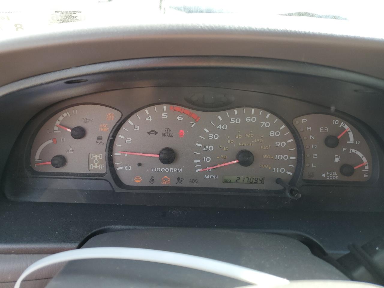 2002 Toyota Sequoia Limited VIN: 5TDBT48A02S086334 Lot: 80557955