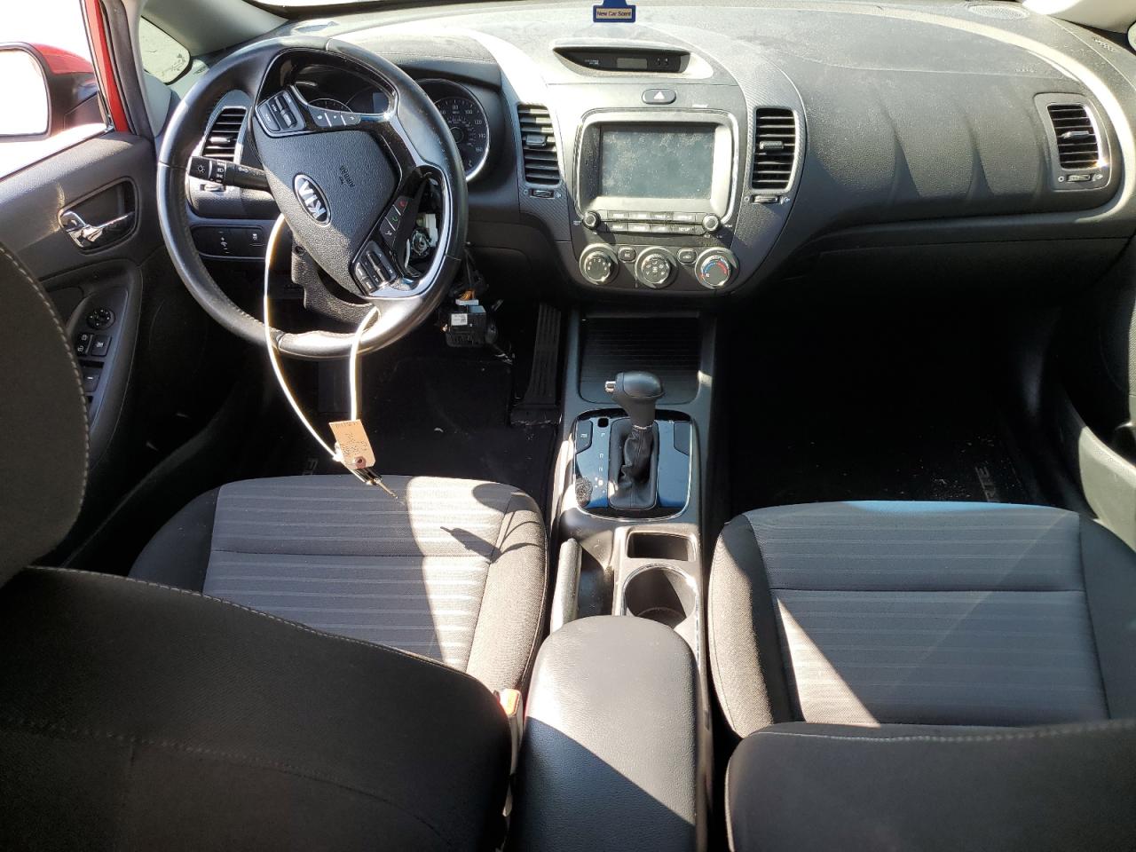 2018 Kia Forte Lx VIN: 3KPFL4A75JE203429 Lot: 84276605