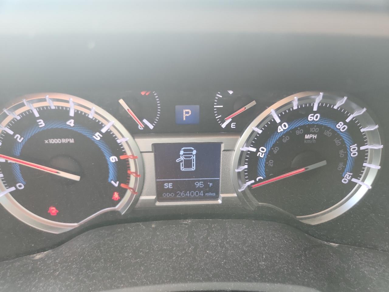 2015 Toyota 4Runner Sr5/Sr5 Premium VIN: JTEBU5JR8F5240637 Lot: 81138365