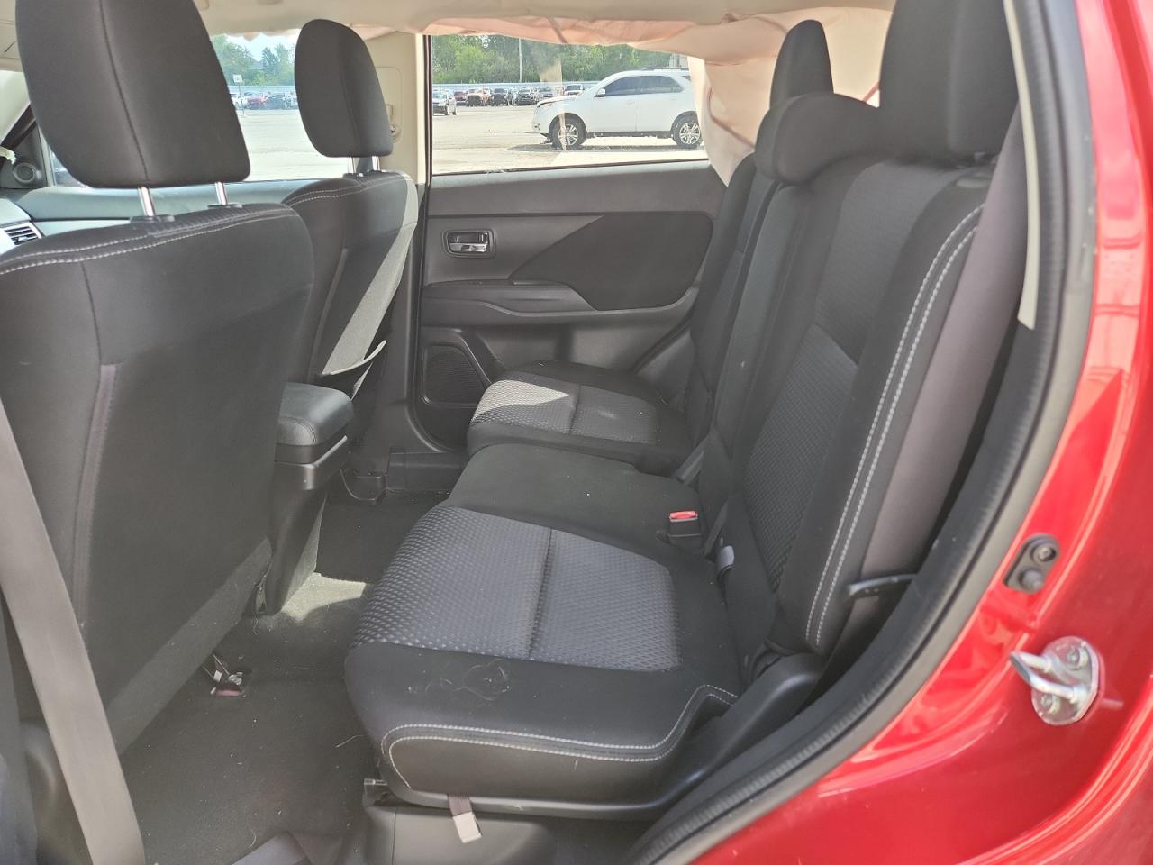 2016 Mitsubishi Outlander Es VIN: JA4AD2A3XGZ015263 Lot: 71447335