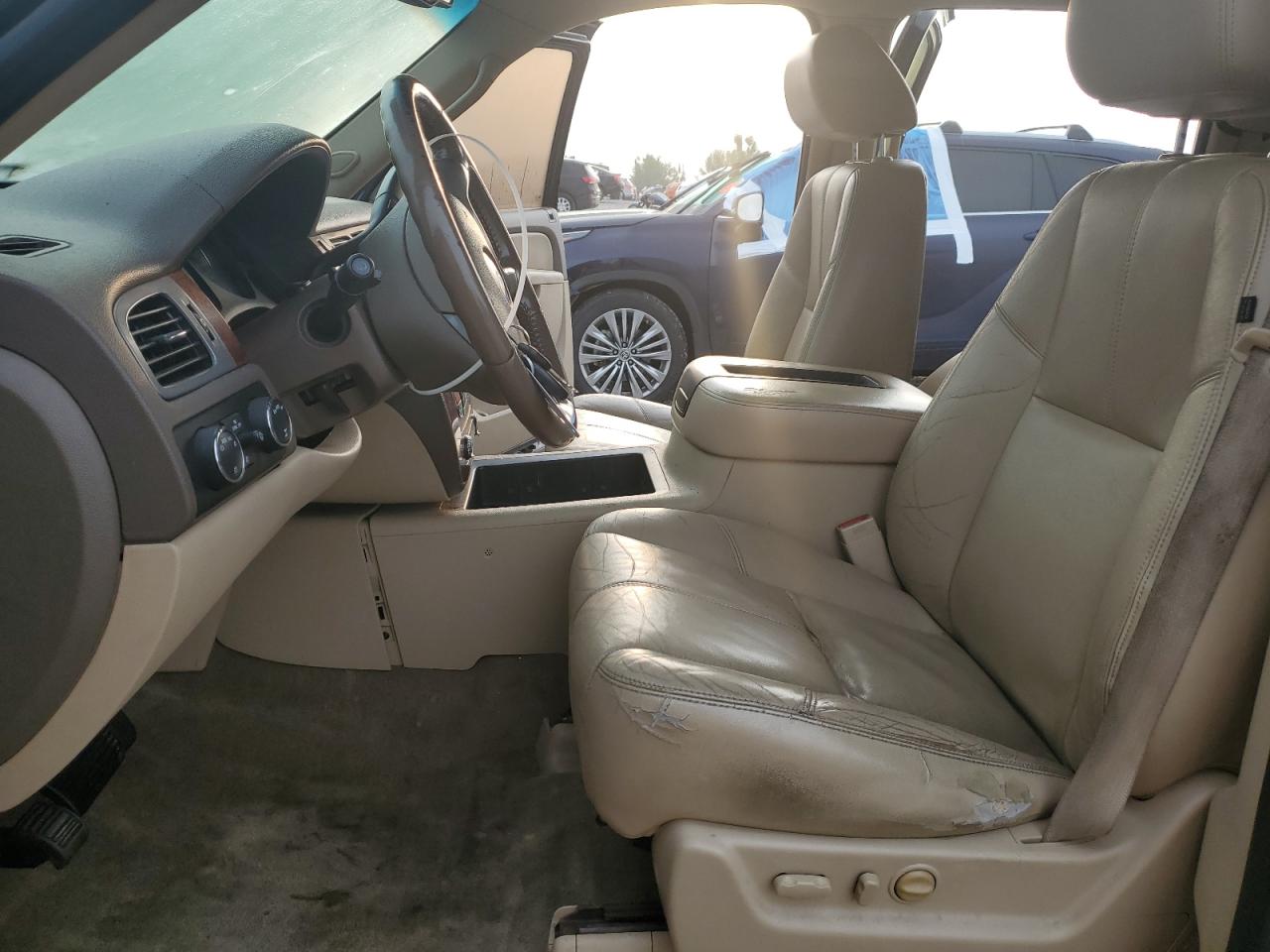 2011 Chevrolet Suburban K1500 Lt VIN: 1GNSKJE39BR356237 Lot: 81724465