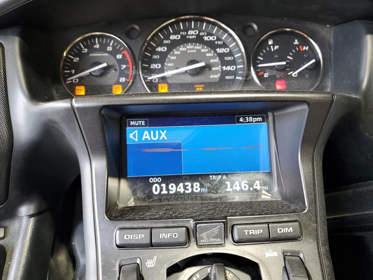 2015 Honda Gl1800 VIN: JH2SC68H4FK300125 Lot: 81426775