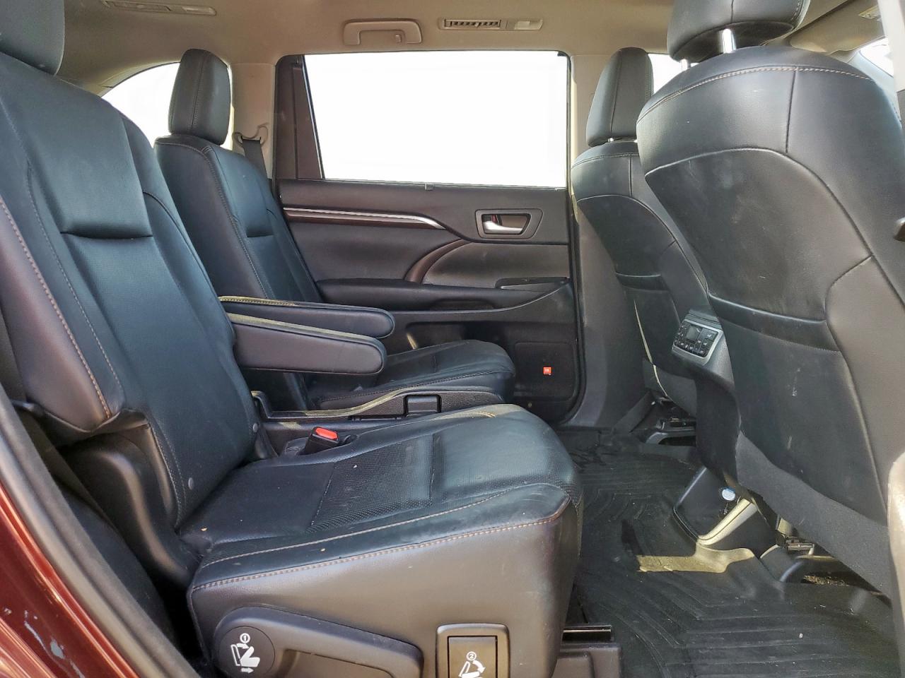 2015 Toyota Highlander Limited VIN: 5TDDKRFH4FS200835 Lot: 71266875