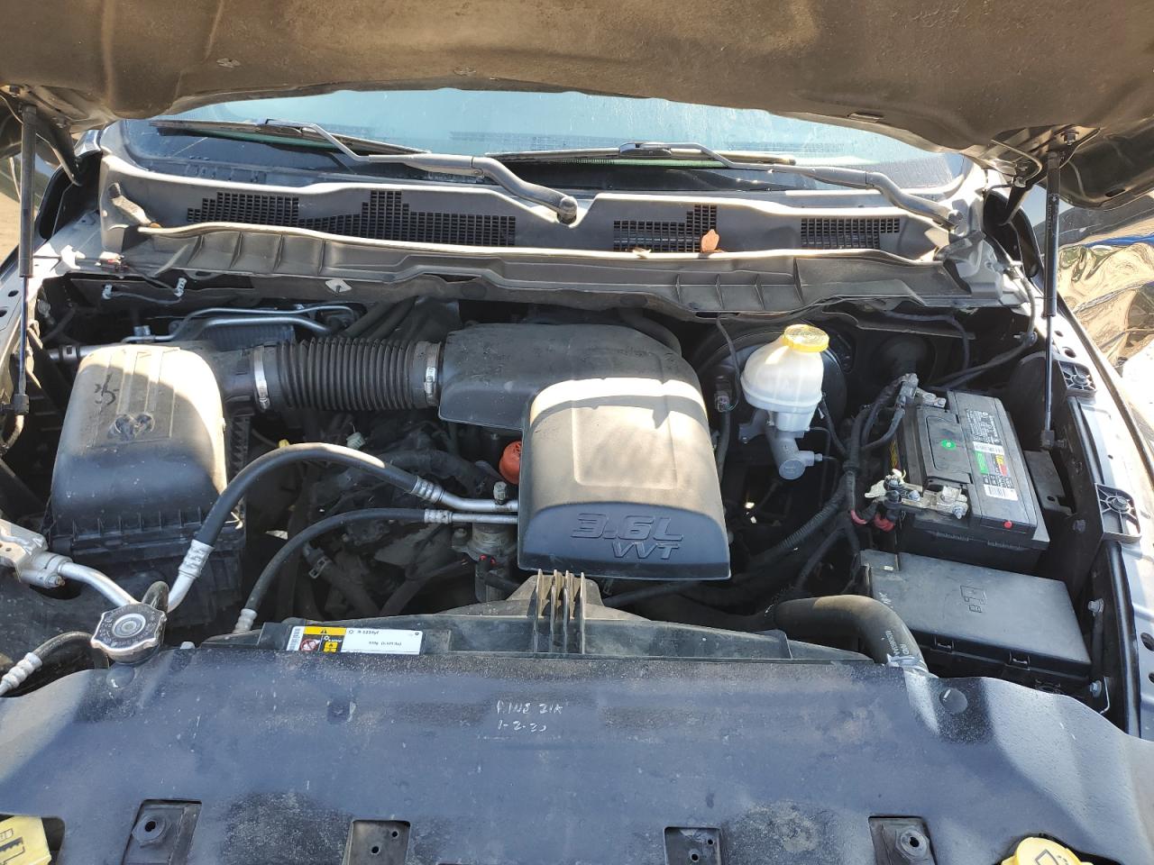 2018 Ram 1500 Slt VIN: 1C6RR7LG3JS215920 Lot: 81043255