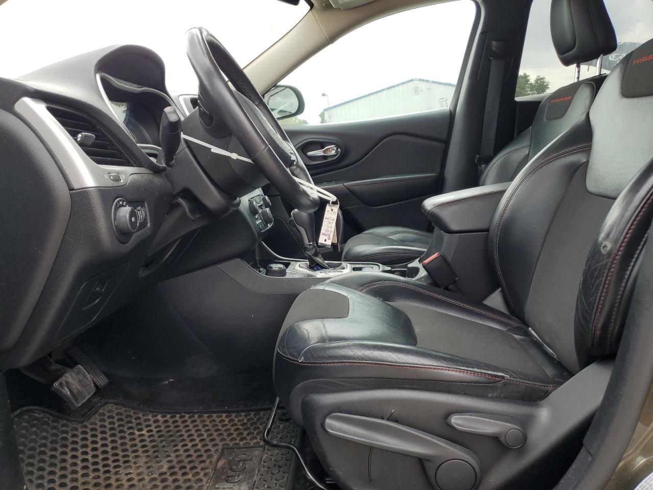 2016 Jeep Cherokee Trailhawk VIN: 1C4PJMBS8GW156120 Lot: 69638065