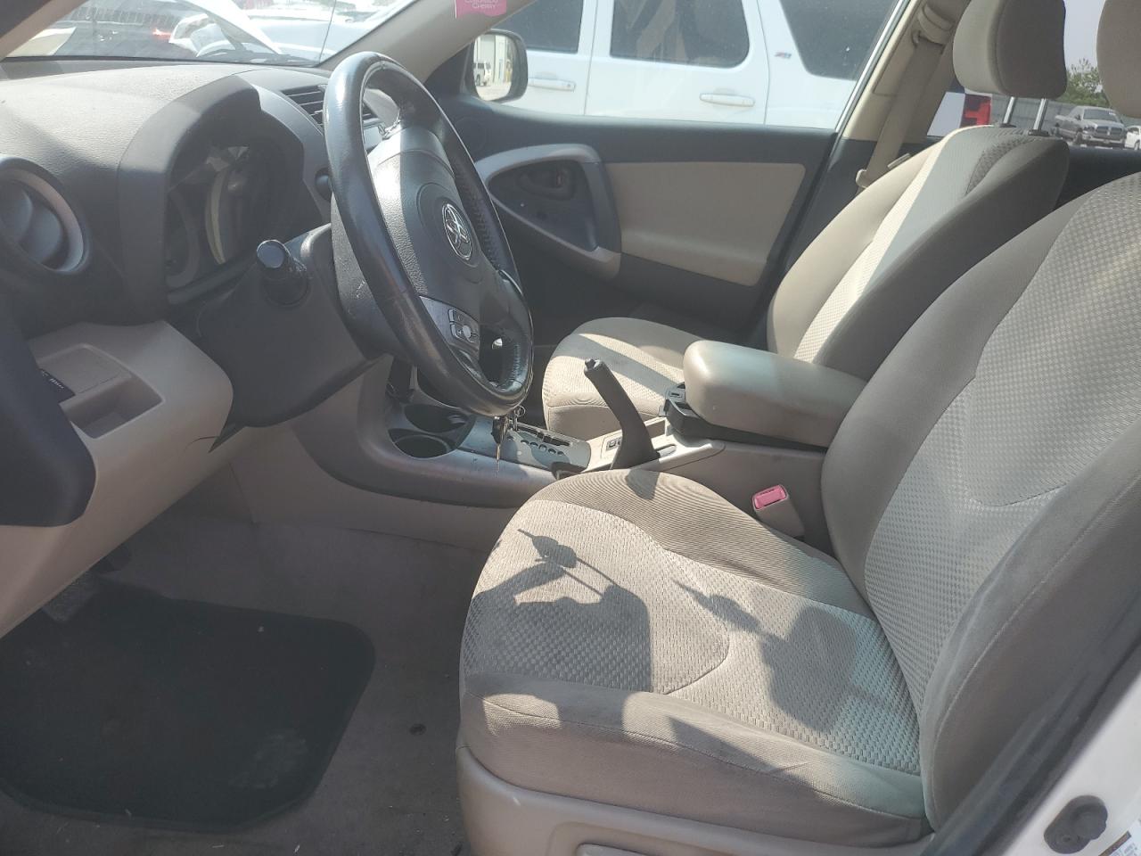 2007 Toyota Rav4 Limited VIN: JTMBD31V075096105 Lot: 70907185