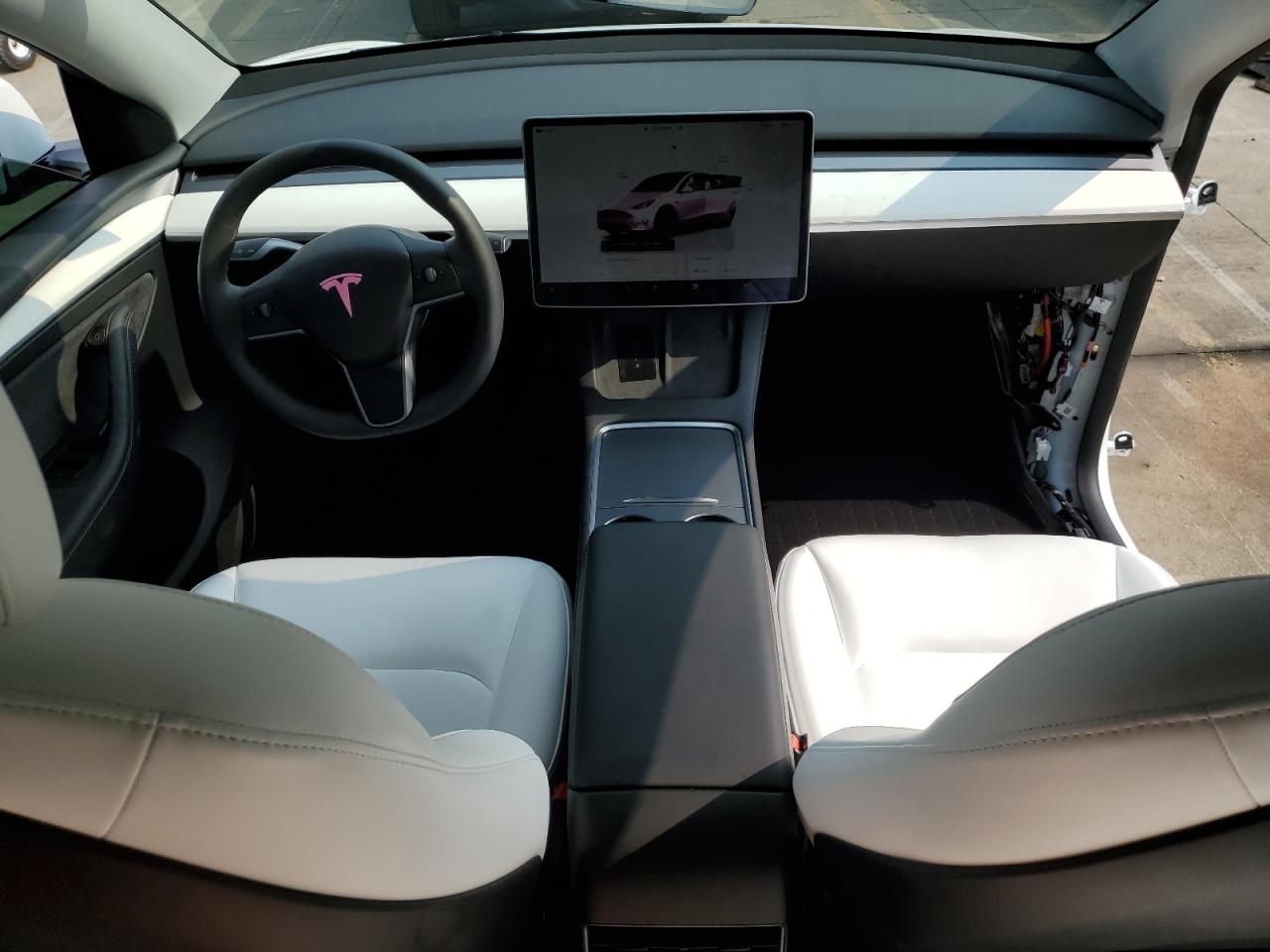 2025 Tesla Model Y VIN: 7SAYGDEE7SF257951 Lot: 71698675
