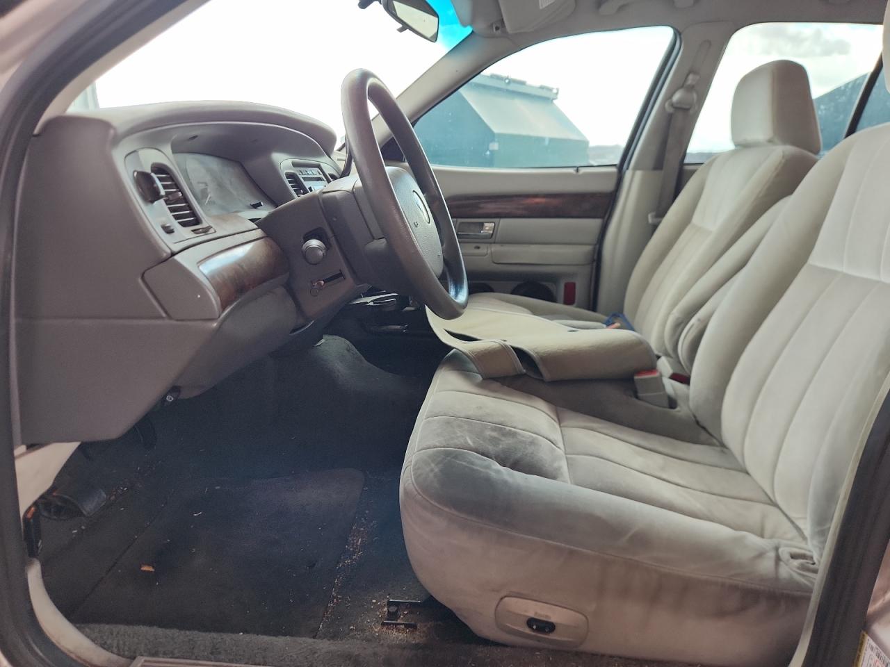 2005 Mercury Grand Marquis Gs VIN: 2MEFM74WX5X646708 Lot: 81852795