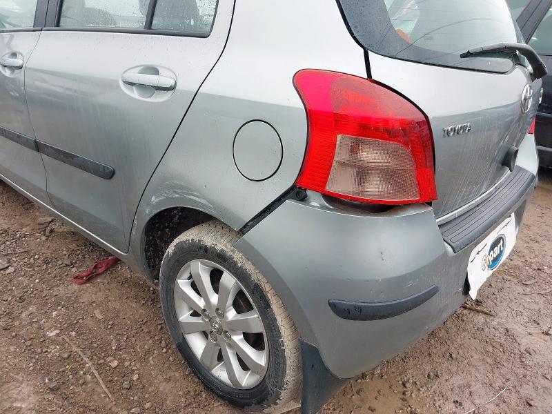 2008 TOYOTA YARIS TR 