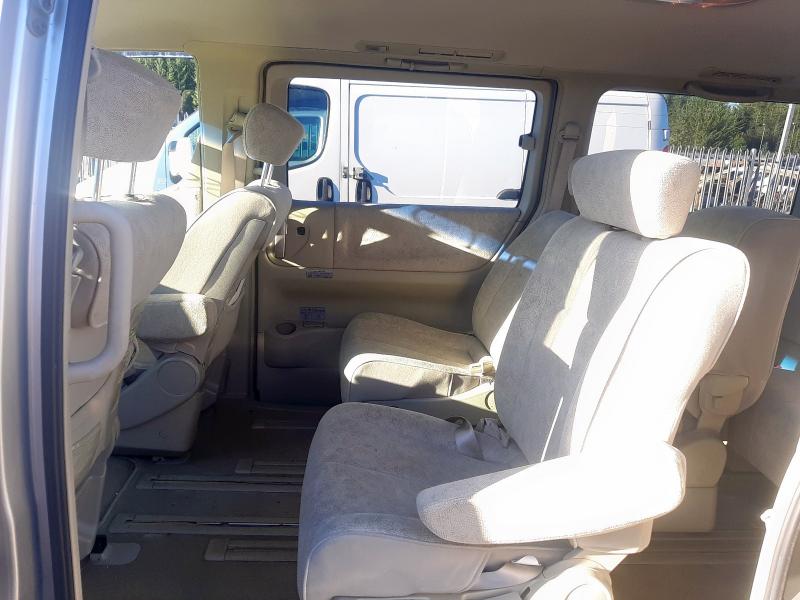 2004 NISSAN  