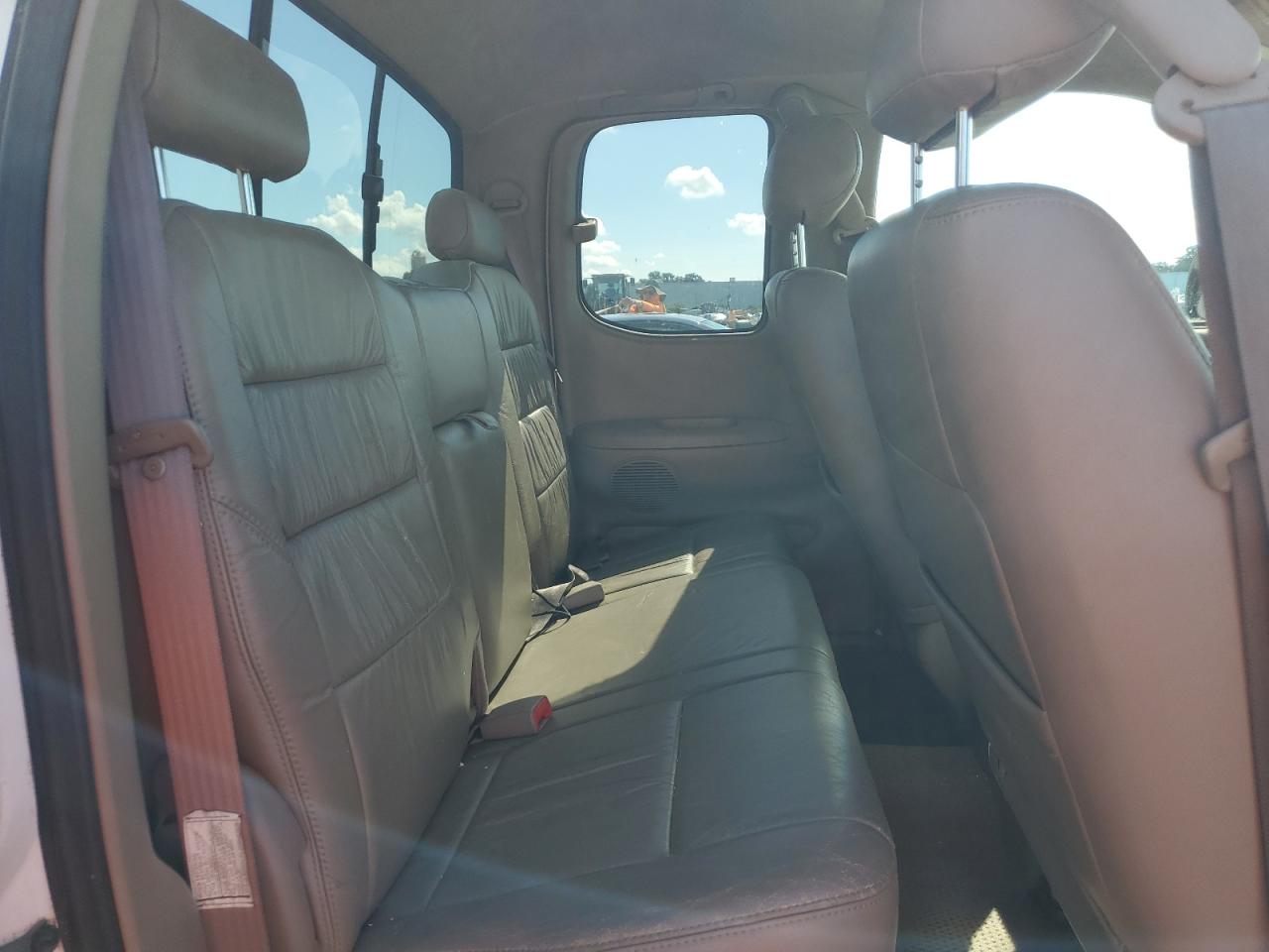 2002 Toyota Tundra Access Cab Limited VIN: 5TBBT48172S298091 Lot: 81839095