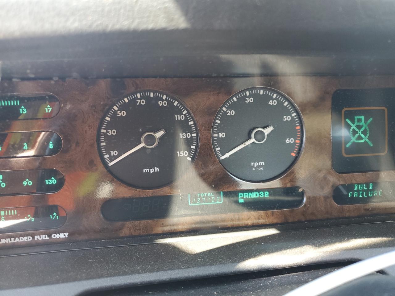 1988 Jaguar Xj6 VIN: SAJHV1646JC548526 Lot: 81043425