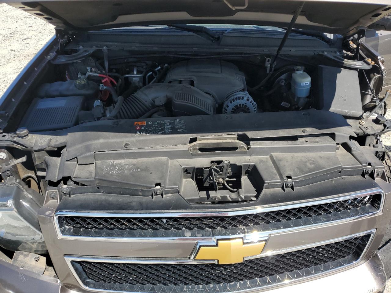 2013 Chevrolet Suburban VIN: 1GNSCJE00DR112837 Lot: 71710965