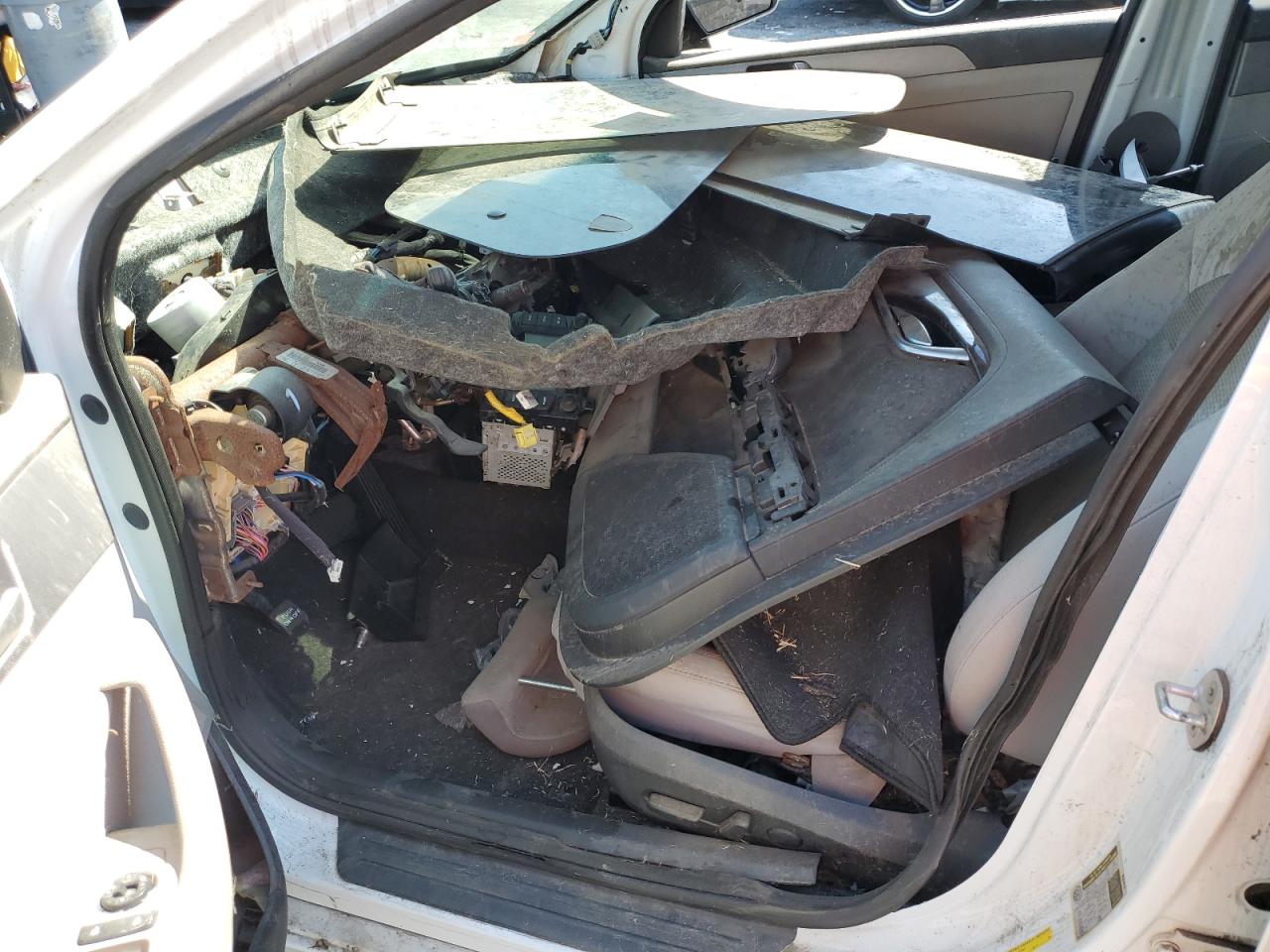 2015 Hyundai Sonata Se VIN: 5NPE24AF2FH167921 Lot: 83852635