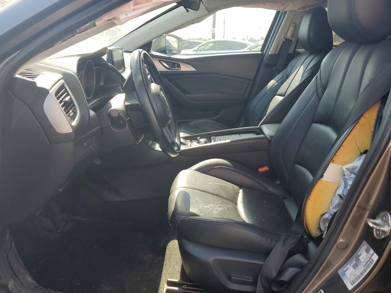 2018 Mazda 3 Touring VIN: 3MZBN1V35JM166805 Lot: 71644955