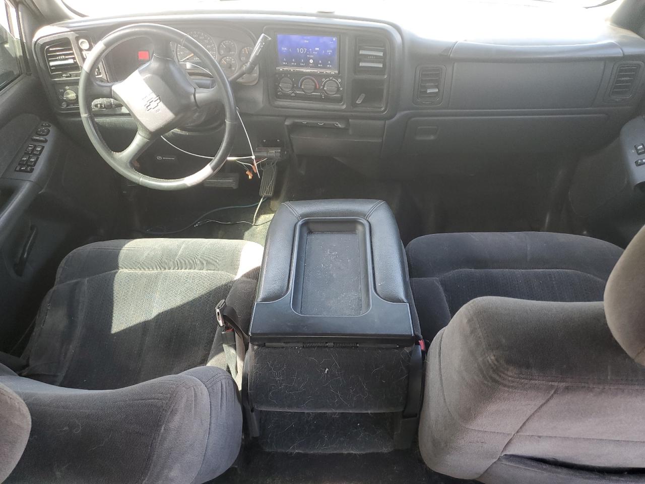 2002 Chevrolet Silverado K1500 Heavy Duty VIN: 1GCGK13U32F236851 Lot: 81763005