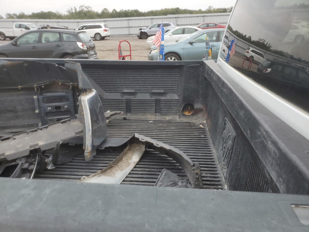 2018 Ram 1500 St VIN: 3C6JR6DGXJG244117 Lot: 81592015