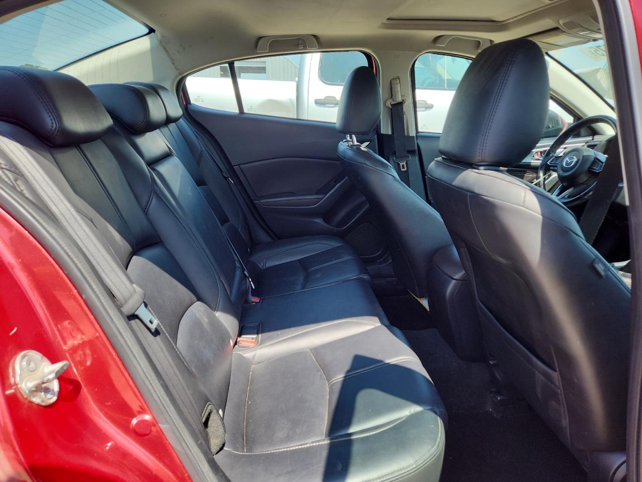 2018 Mazda 3 Touring VIN: 3MZBN1V37JM238877 Lot: 80275175