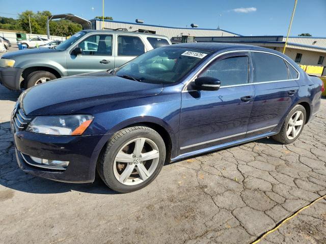 Sedans VOLKSWAGEN PASSAT 2013 Granatowy