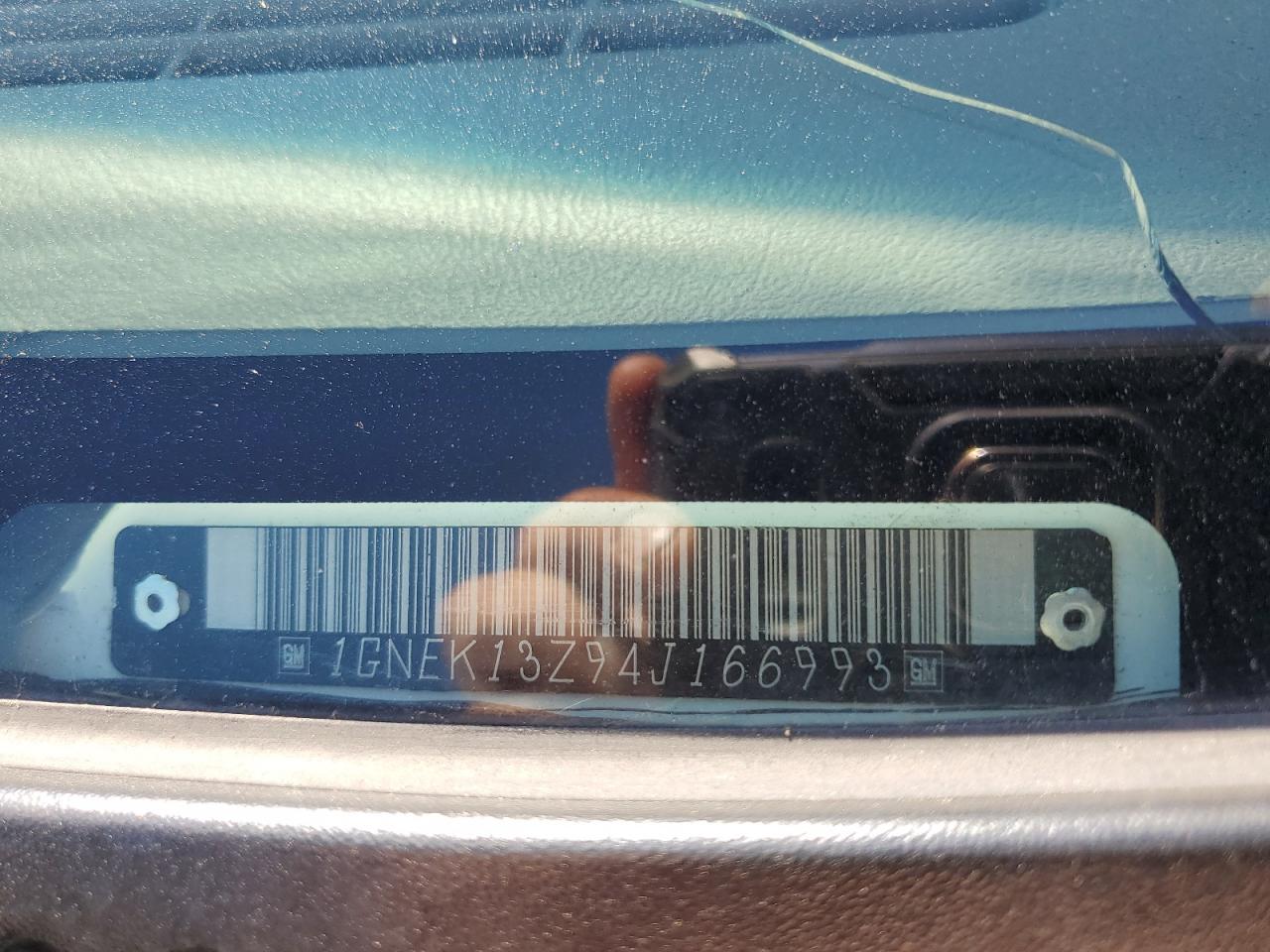 2004 Chevrolet Tahoe K1500 VIN: 1GNEK13Z94J166993 Lot: 84590545