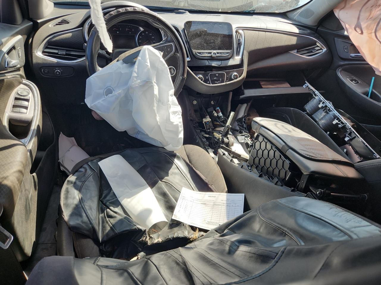 2018 Chevrolet Malibu Lt VIN: 1G1ZD5ST8JF211695 Lot: 84916645