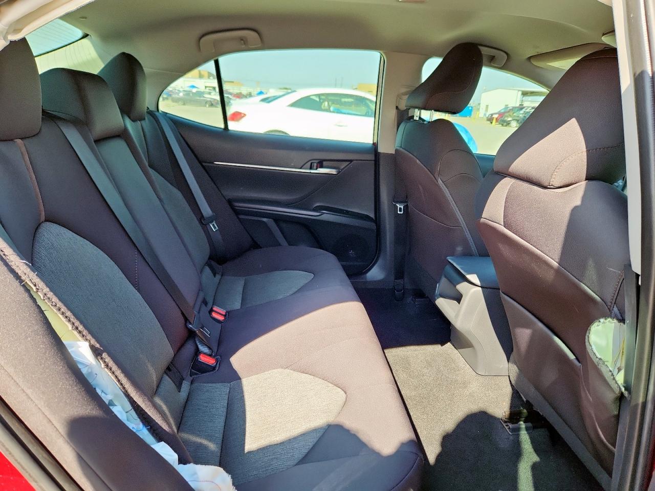 2019 Toyota Camry L VIN: 4T1B11HK2KU846493 Lot: 71990865