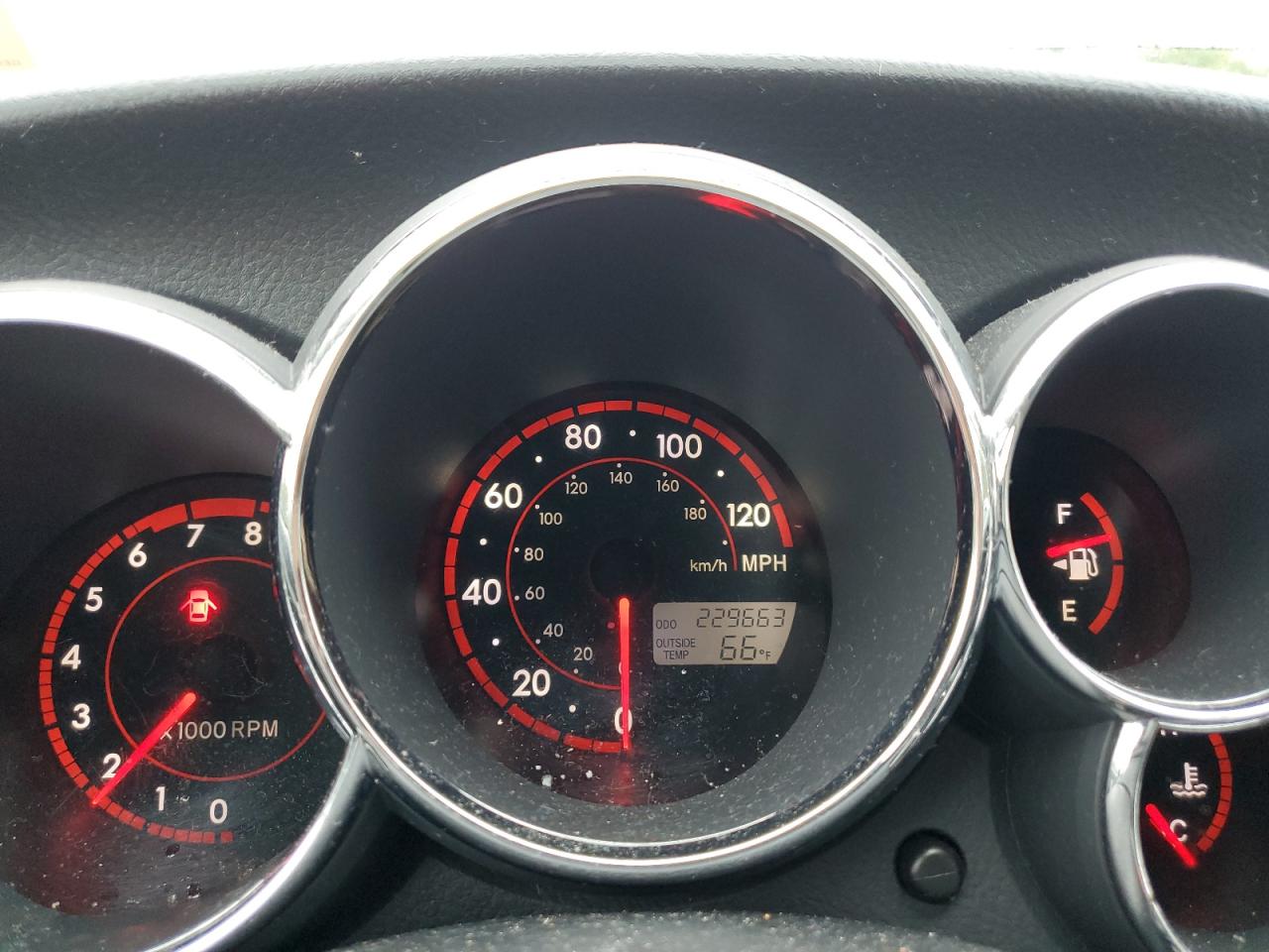 2006 Toyota Corolla Matrix Xr VIN: 2T1KR32E66C606667 Lot: 80237565