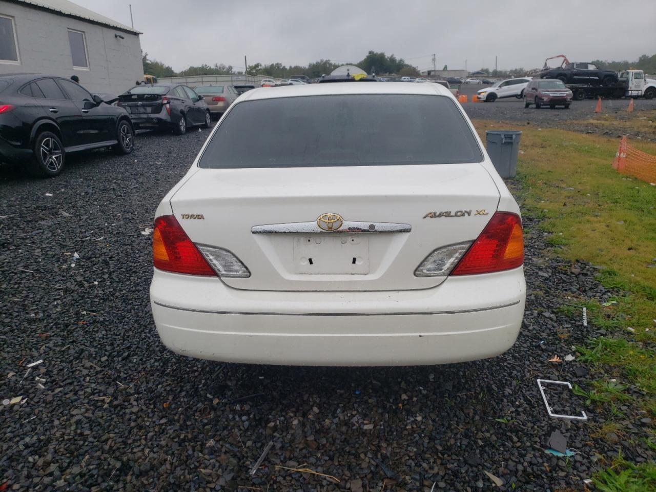 2000 Toyota Avalon Xl VIN: 4T1BF28BXYU064166 Lot: 83798745