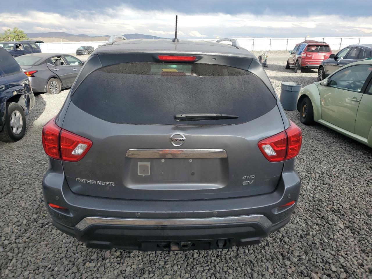 2017 Nissan Pathfinder S VIN: 5N1DR2MM1HC647111 Lot: 84775645