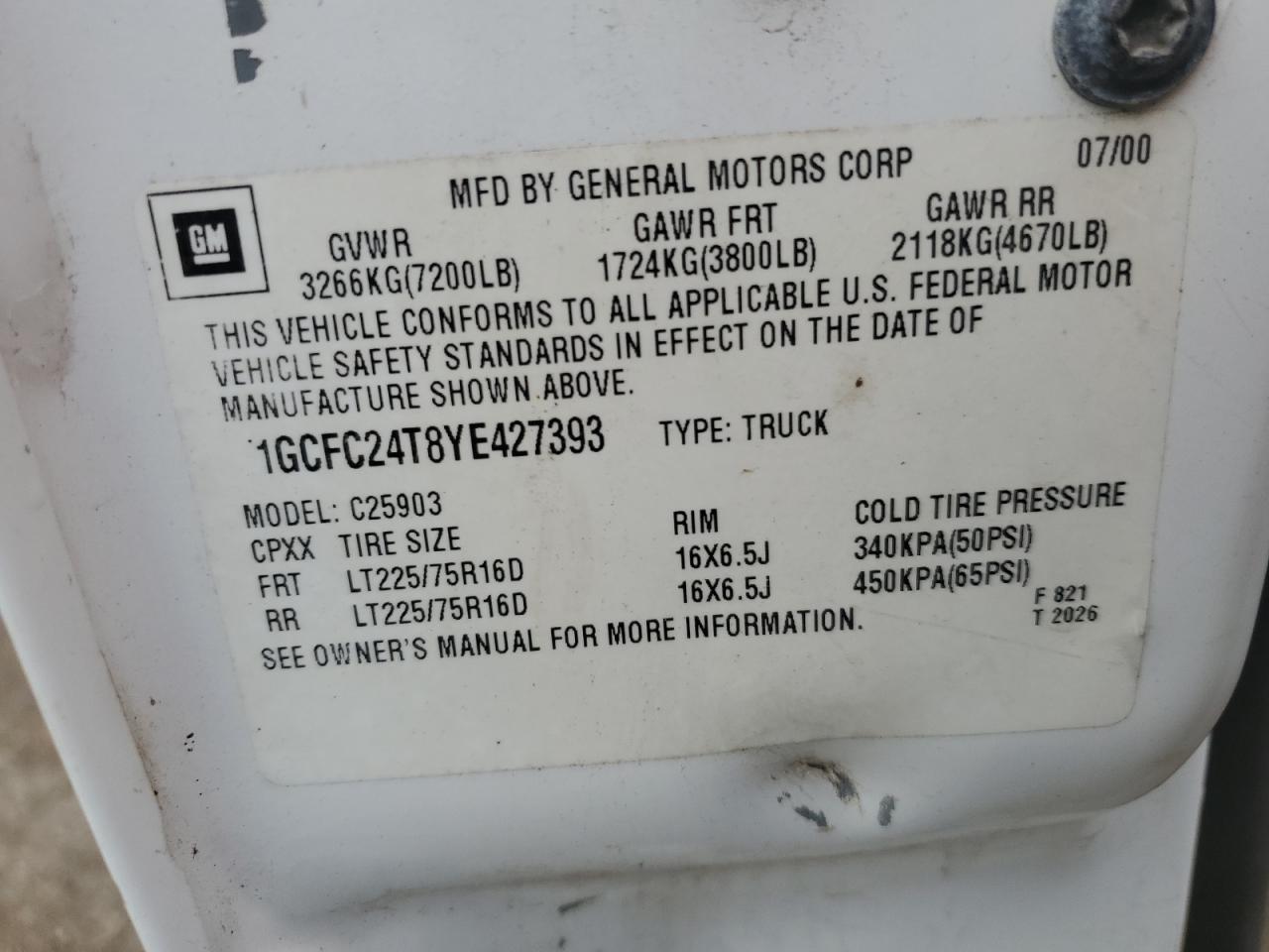 2000 Chevrolet Silverado C2500 VIN: 1GCFC24T8YE427393 Lot: 81398485