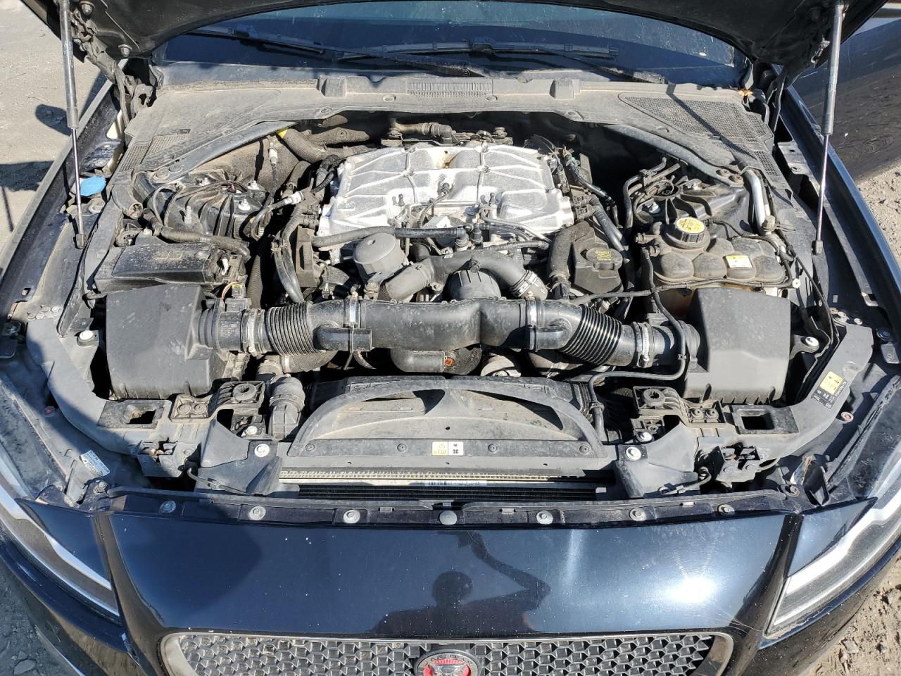 car-image car-image