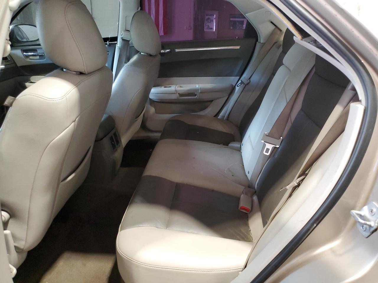 2008 Chrysler 300 Touring VIN: 2C3LA53G68H253092 Lot: 83889465