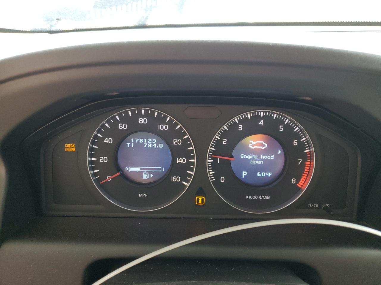 2010 Volvo Xc60 3.2 VIN: YV4982DL6A2123742 Lot: 81807635