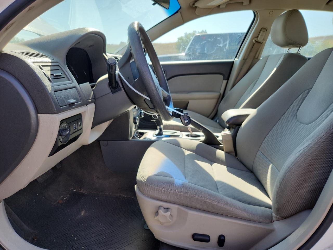 2011 Ford Fusion Se VIN: 3FAHP0HG5BR239634 Lot: 70958445