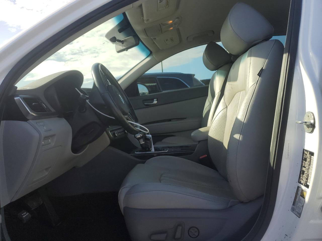 2018 Kia Optima Ex VIN: 5XXGU4L32JG208915 Lot: 84171105