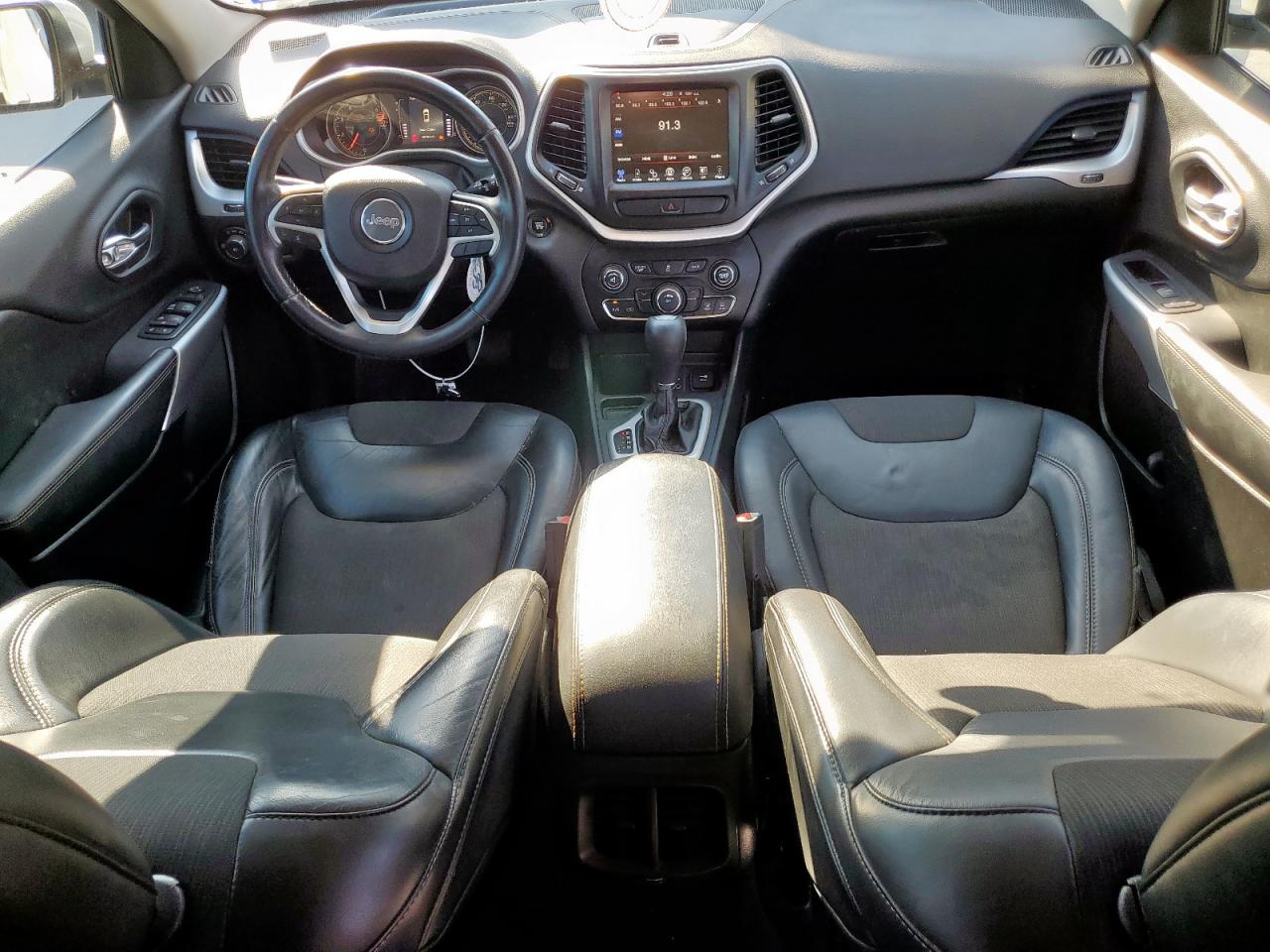 2018 Jeep Cherokee Latitude Plus VIN: 1C4PJLLB4JD596976 Lot: 82157275