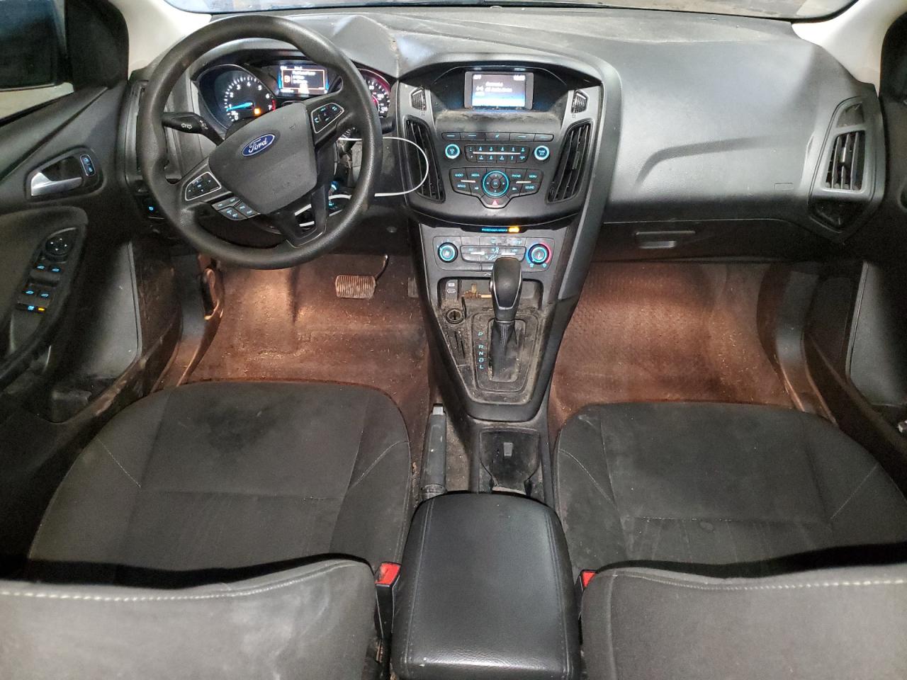 2018 Ford Focus Se VIN: 1FADP3F23JL267551 Lot: 71073505