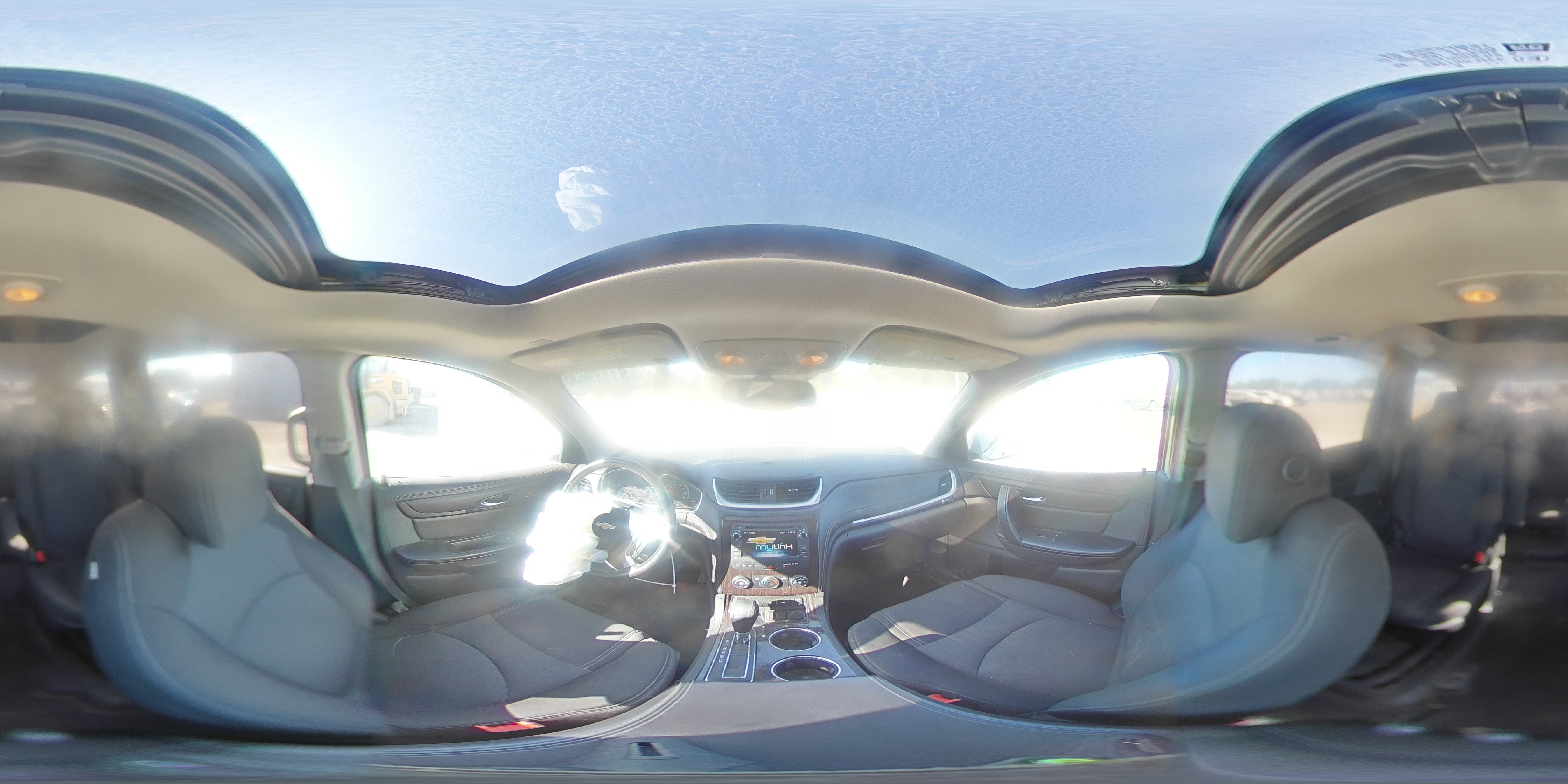 2016 Chevrolet Traverse Lt VIN: 1GNKRGKD2GJ346036 Lot: 81189635