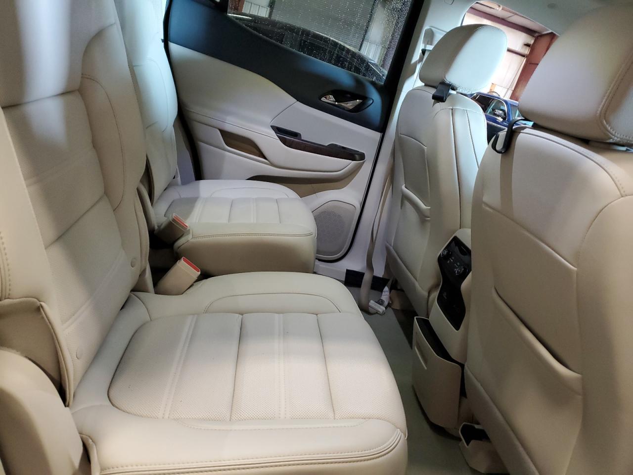 2022 GMC Acadia Denali VIN: 1GKKNXLS8NZ176821 Lot: 81315895