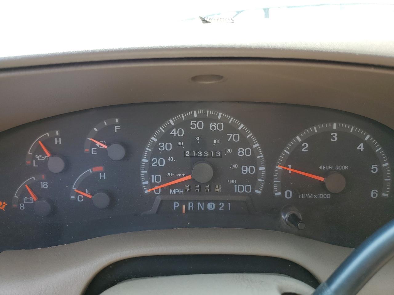 1998 Ford Expedition VIN: 1FMRU17L4WLB63318 Lot: 80390725