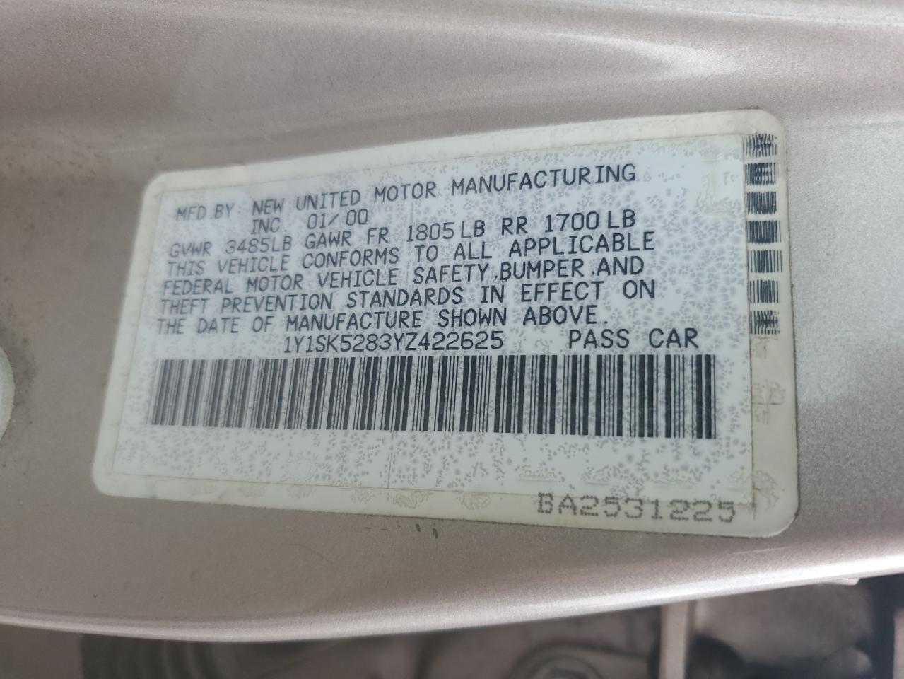 2000 Chevrolet Geo Prizm Base VIN: 1Y1SK5283YZ422625 Lot: 82153385