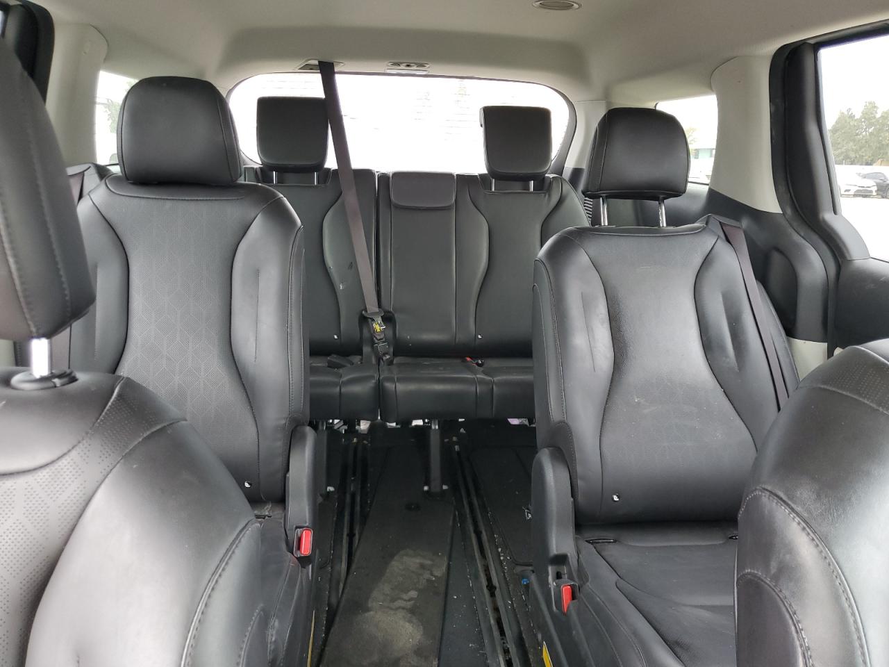 2023 Kia Carnival Lx VIN: KNDNB4H35P6238018 Lot: 81439685